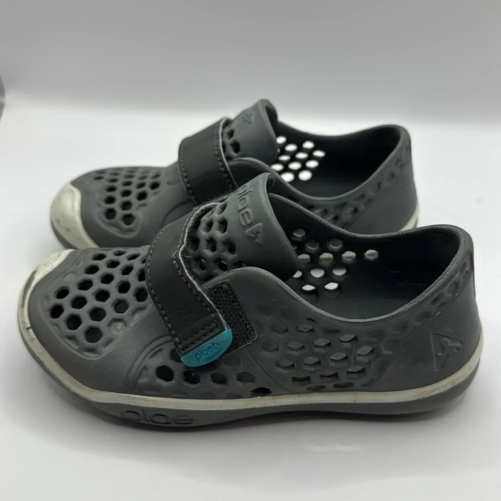 PLAE MIMO Slate Gray Water Shoes Size 10